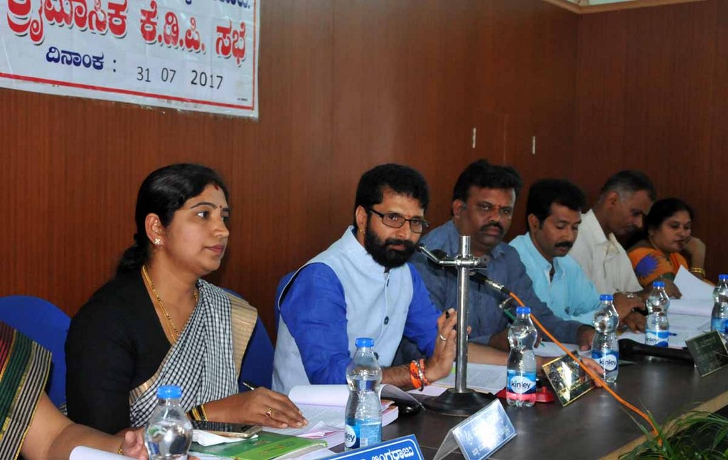 ಮಾಹಿತಿ ತರದೆ ಸಭೆಗೆ ಬರುವ ಅಧಿಕಾರಿಗಳ ವಿರುದ್ಧ ಶಿಸ್ತು ಕ್ರಮ ಕೈಗೊಳ್ಳಬೇಕು:ಸಿ.ಟಿ.ರವಿ